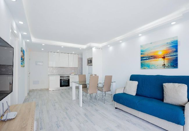 Apartamento en Arona - Fantastico Apartamento en el Corazón de Las Americas 