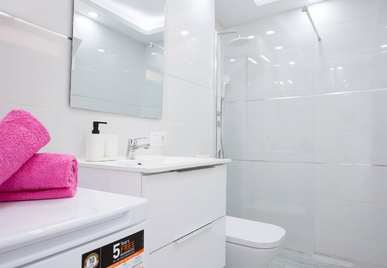 Apartamento en Arona - Fantastico Apartamento en el Corazón de Las Americas 