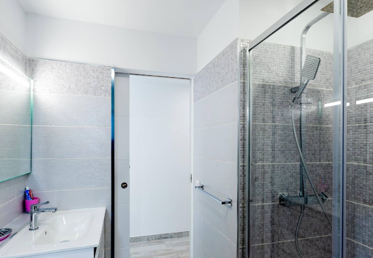 Apartamento en Arona - Apartamento Moderno y Comodo