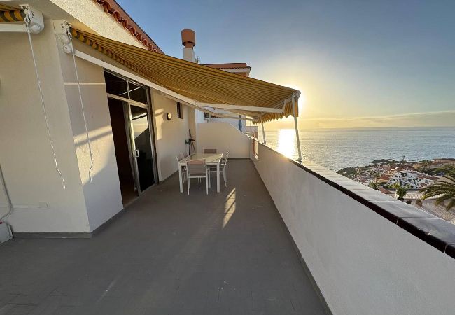 Apartamento en Santiago del Teide - Casa Flower con grande terraza