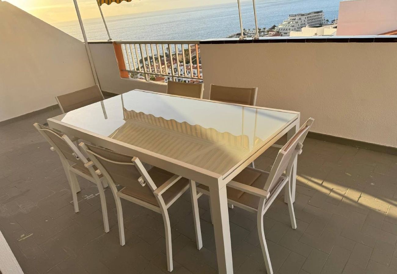 Apartamento en Santiago del Teide - Casa Flower con grande terraza