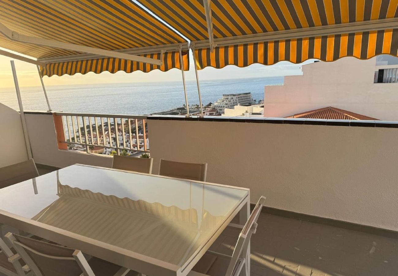 Apartamento en Santiago del Teide - Casa Flower con grande terraza