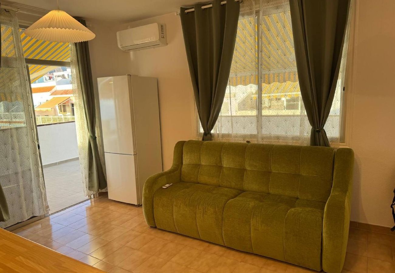 Apartamento en Santiago del Teide - Casa Flower con grande terraza