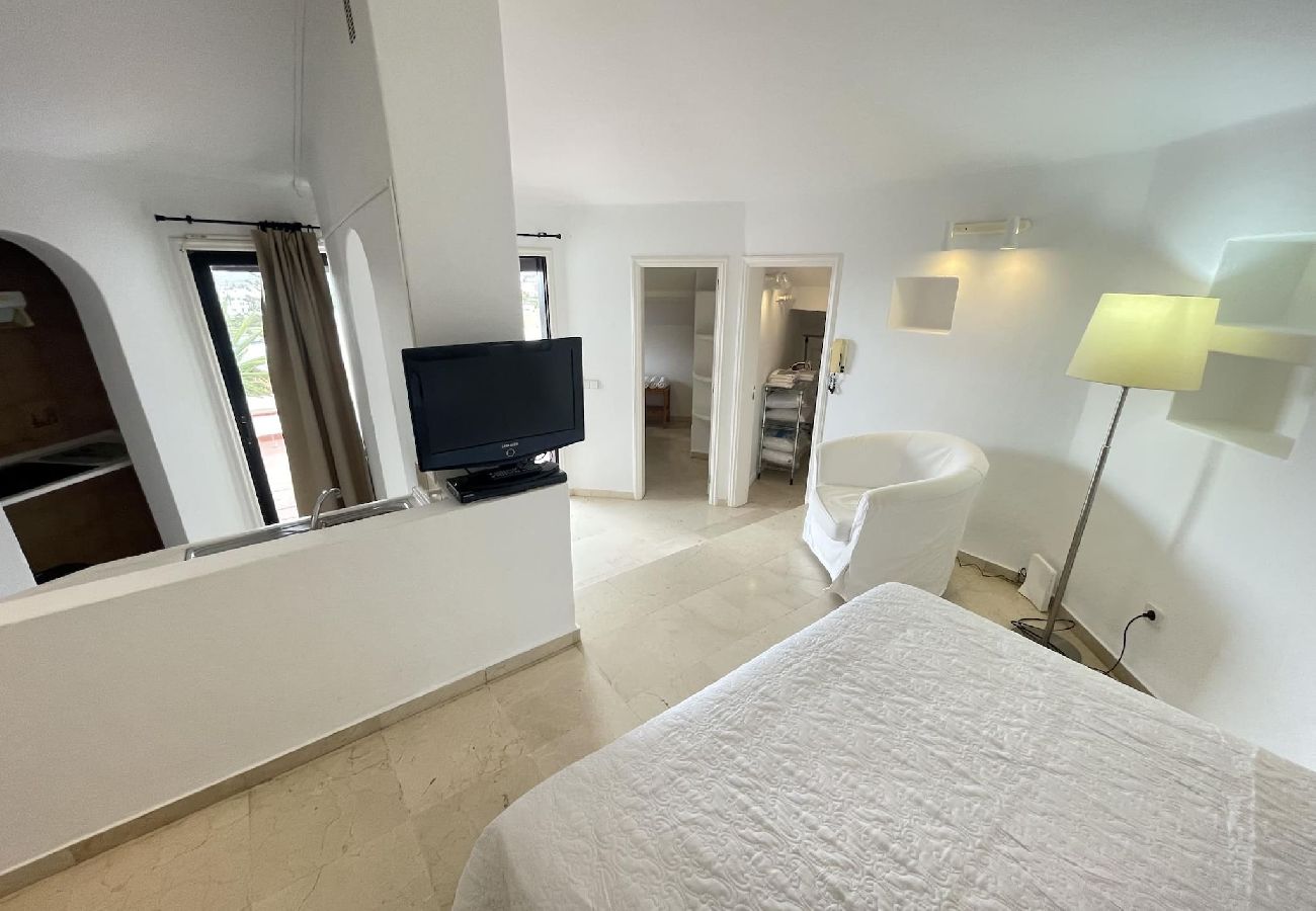 Apartamento en San Miguel de Abona - Oasis Attico estudio con terraza y piscina 