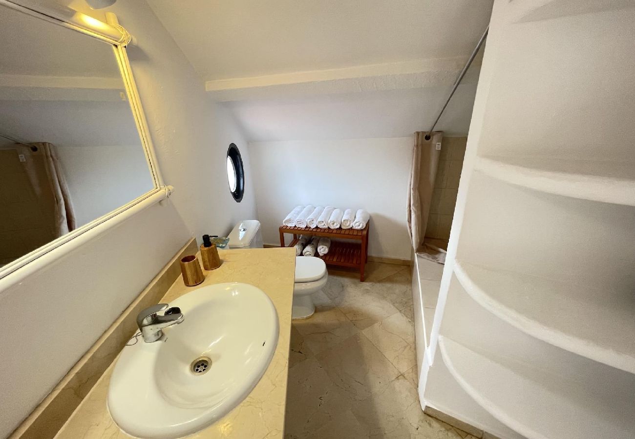 Apartamento en San Miguel de Abona - Oasis Attico estudio con terraza y piscina 