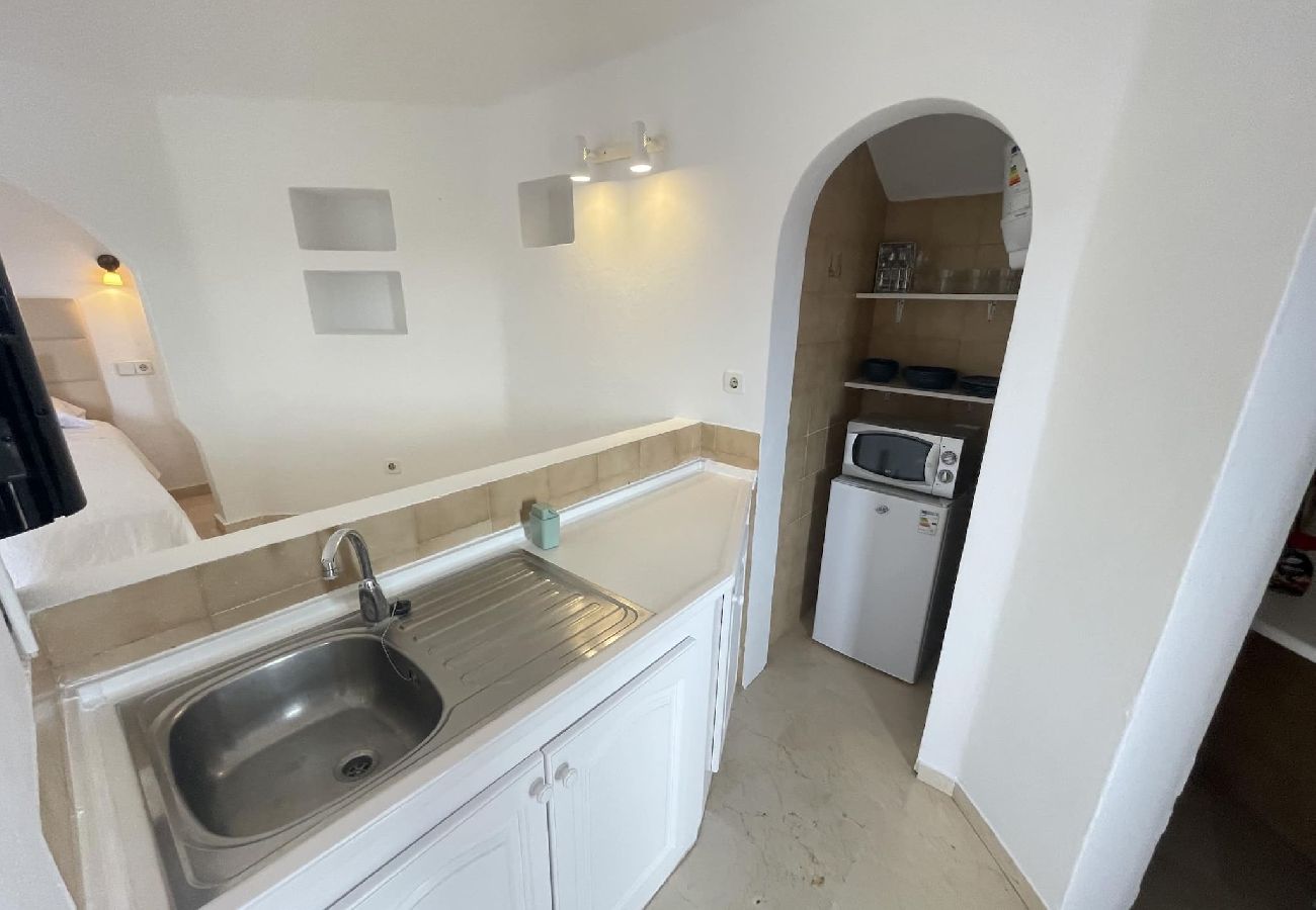 Apartamento en San Miguel de Abona - Oasis Attico estudio con terraza y piscina 