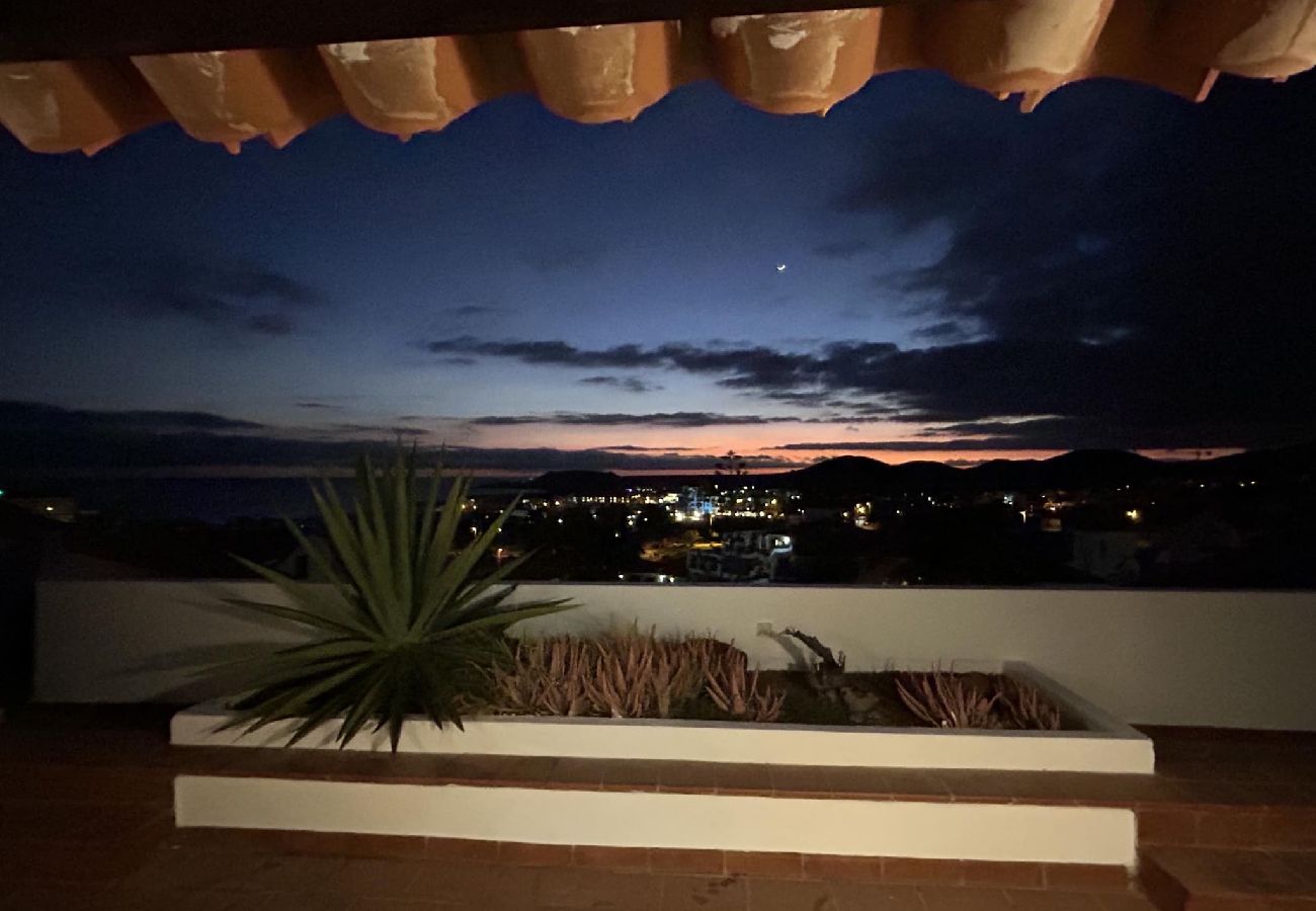 Apartamento en San Miguel de Abona - Oasis Attico estudio con terraza y piscina 