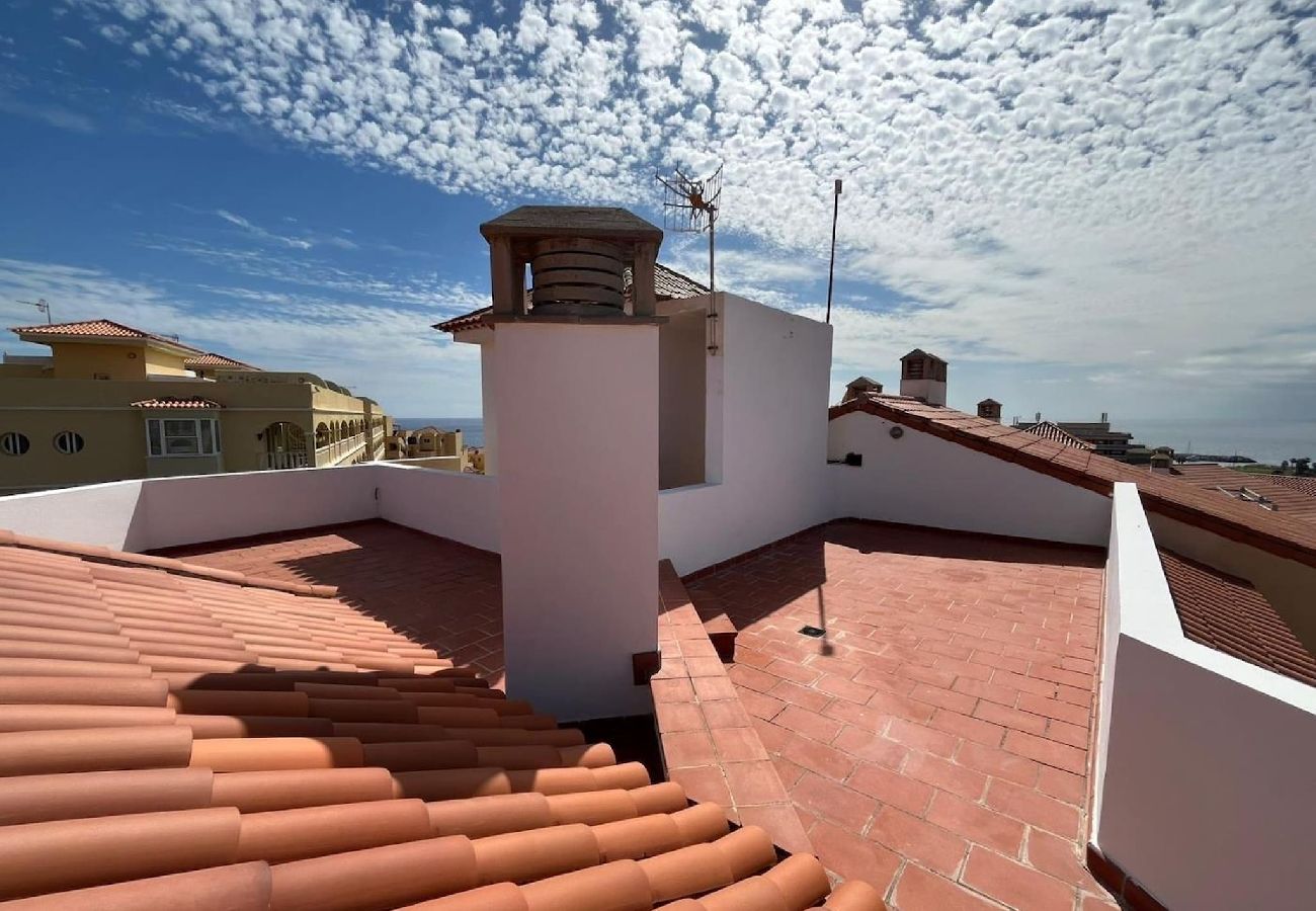 Apartamento en San Miguel de Abona - Oasis Attico estudio con terraza y piscina 